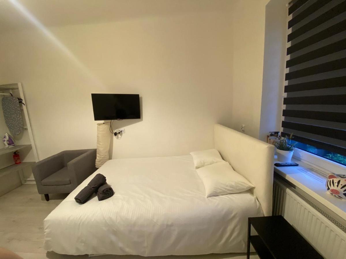 Chopin Apartments Self Check-In Warsawa Bagian luar foto