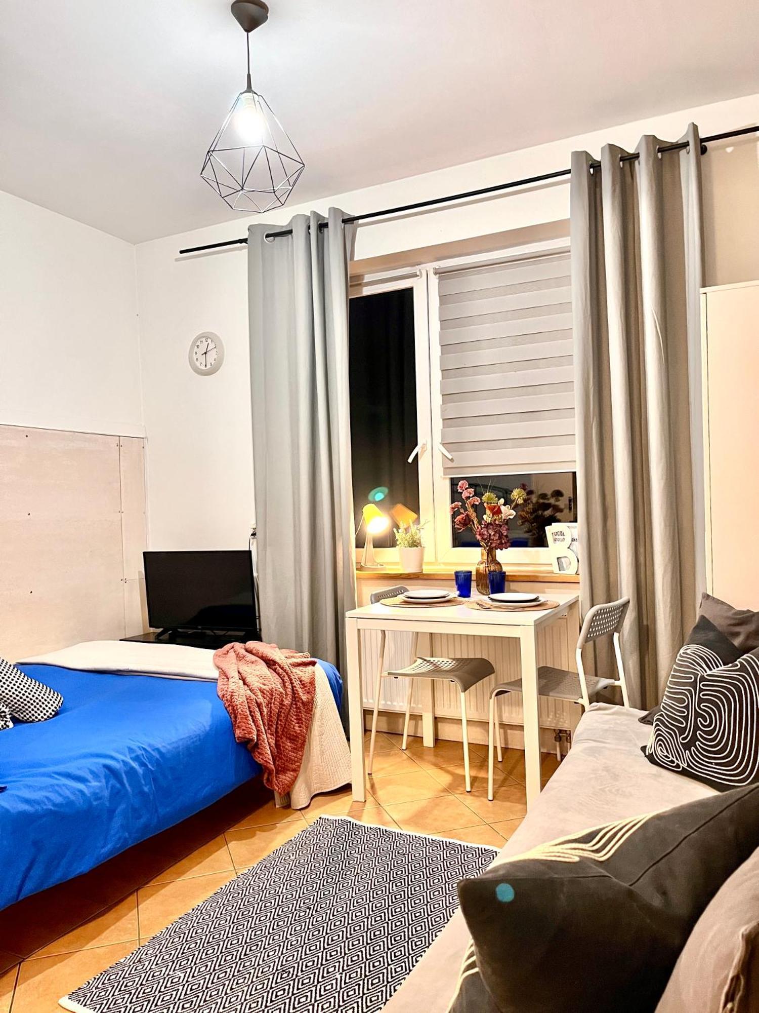 Chopin Apartments Self Check-In Warsawa Bagian luar foto